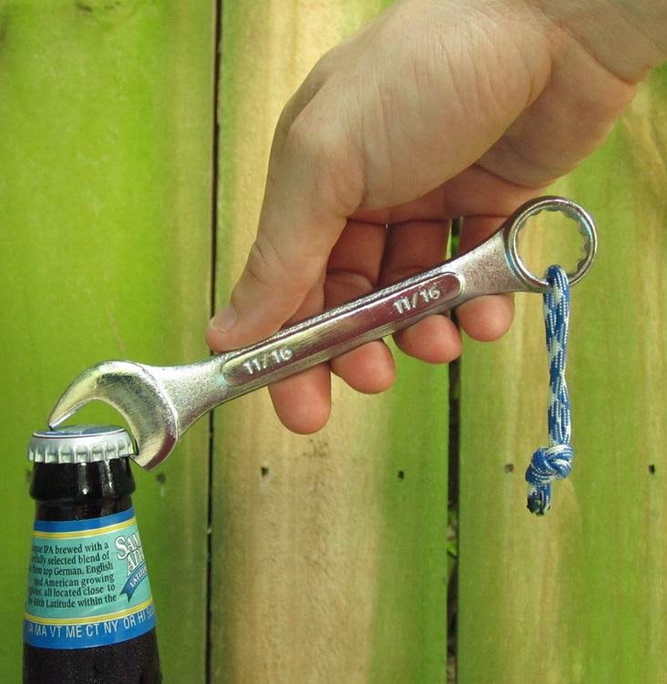 Связка ключей. Анкерные болты 10-80 головка под гаечный ключ. Идеи с ключами. Универсальные ключи для откручивания гаек и болтов. Где можно использовать ключи.