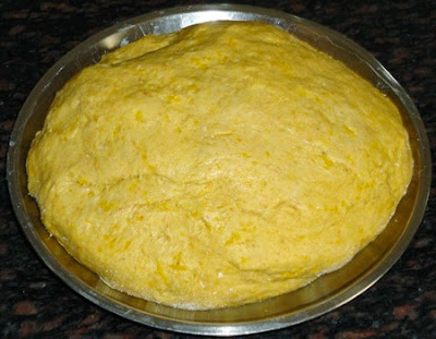 knead the dough for pumpkin thepla recipe