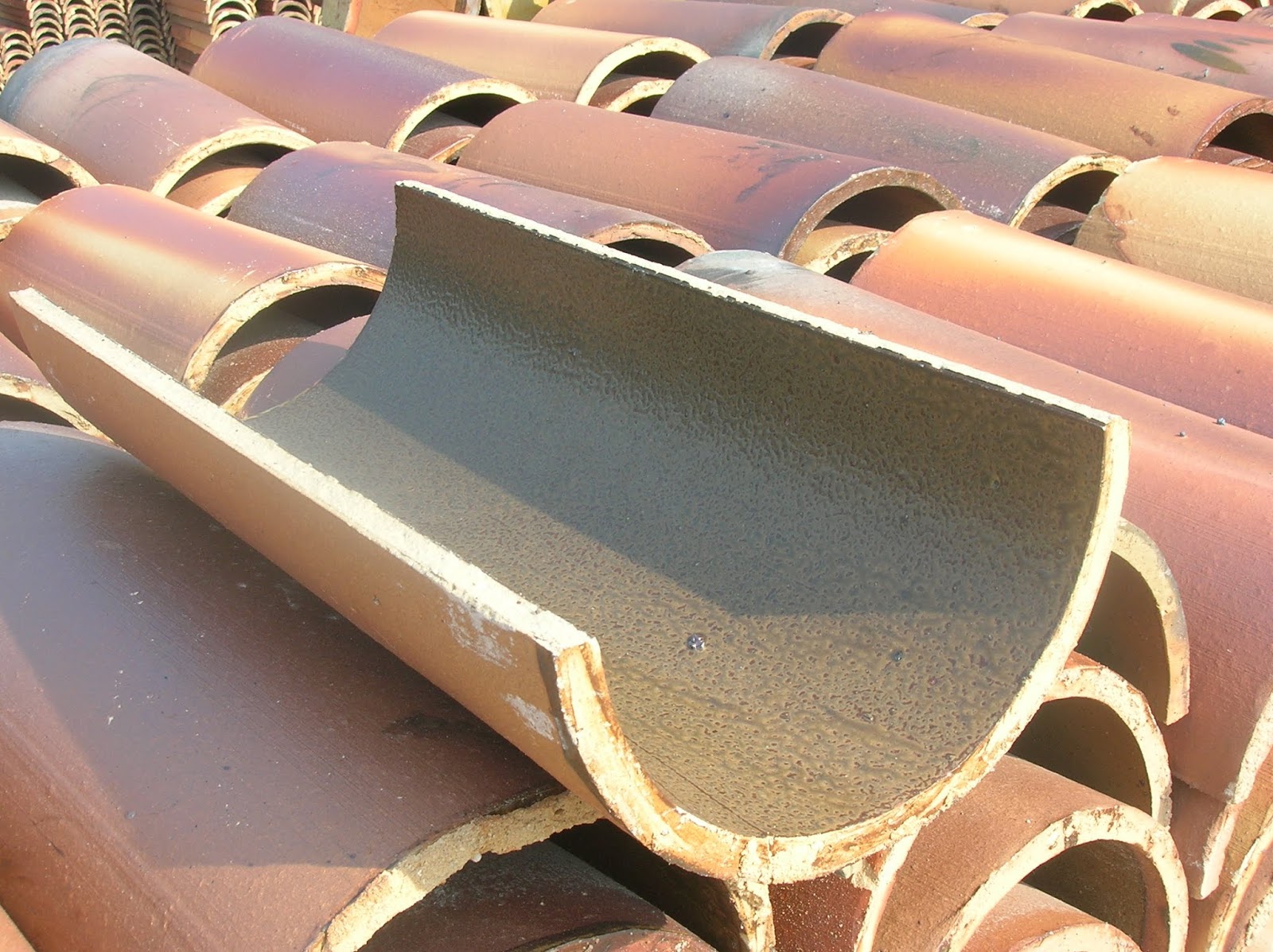 PRECAST HALF ROUND DRAIN MALAYSIA C & G UNITED TRADING TEL 0162699