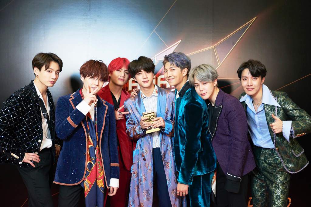 BTS MAMA 2018 (Japan-Hong Kong) - Purple Armys