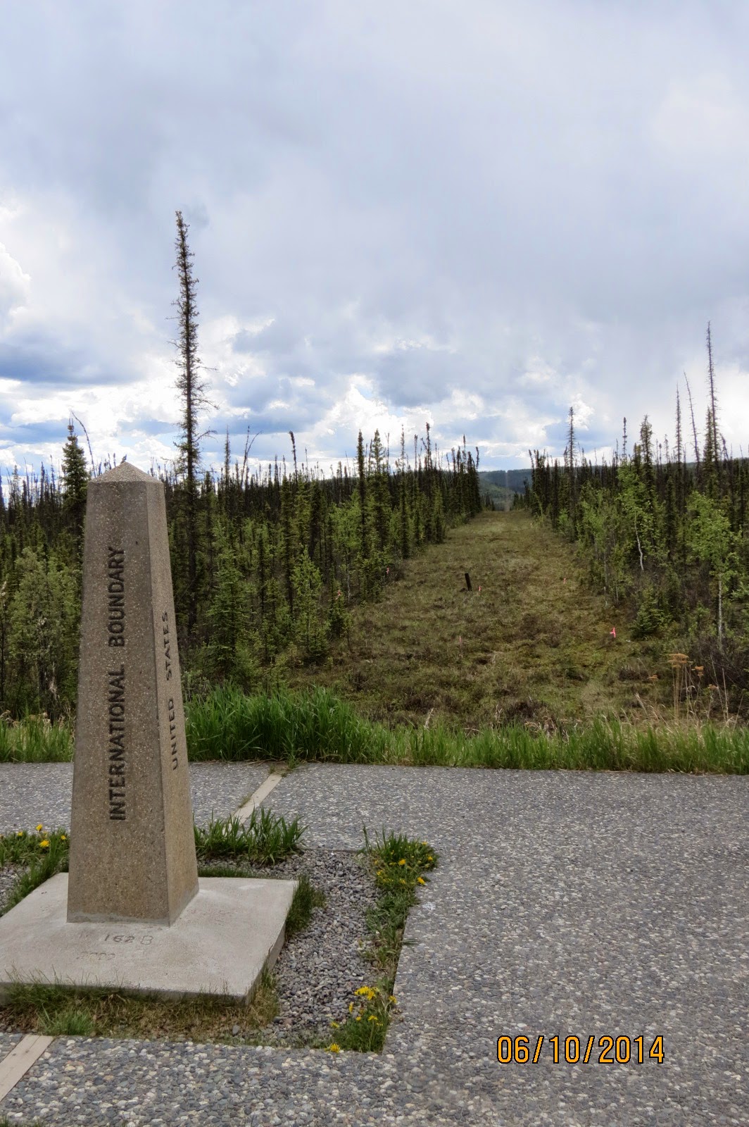 showmetravelers June 10, 2014 Whitehorse, Yukon to Tok, Alaska (Cabin