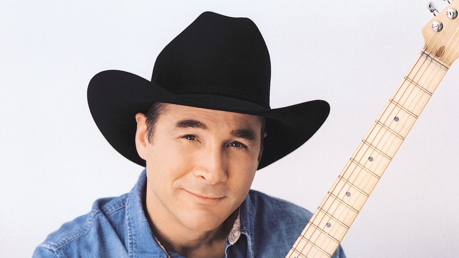 Clint Black to Play in Reading