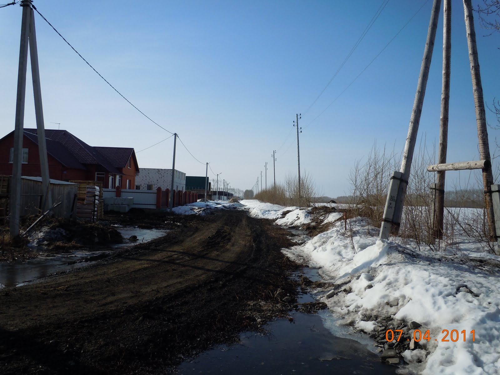 Новое луговое тюмень. Луговое 141. Луговое тюмень. Социальный дом луговой. Изумруд иваново коттеджный поселок.