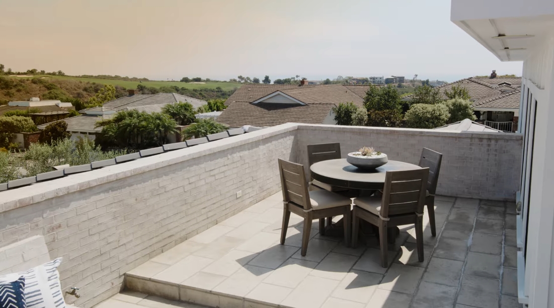 26 Interior Design Photos vs. 3910 Topside Ln, Corona Del Mar, CA Luxury Home Tour