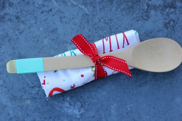 DIY Painted Spoons Hostess Gift