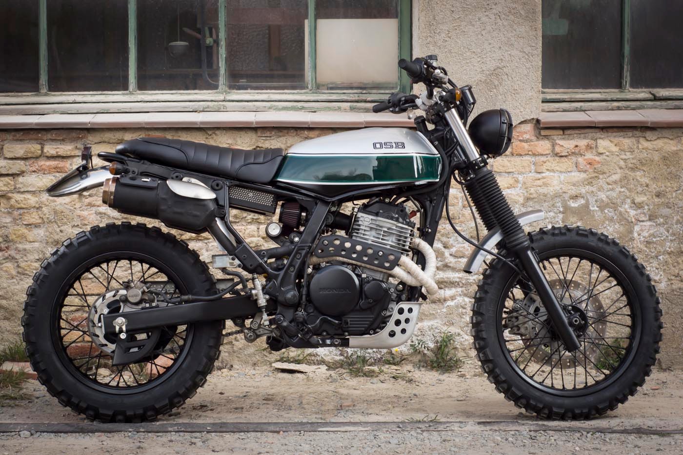 honda vf 750 scrambler