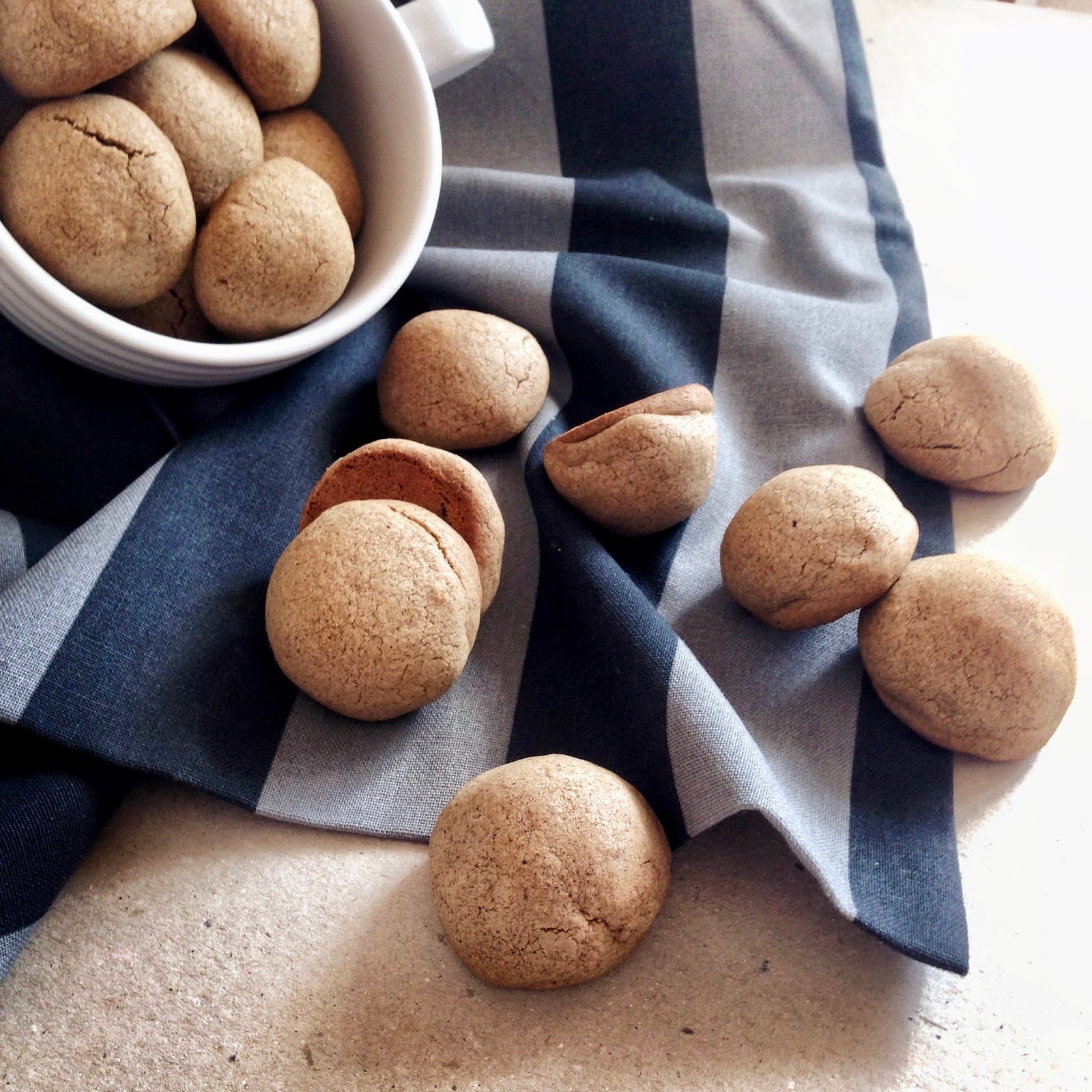 ÇikolataKahveli Kurabiyeler Pişir, Yedir, Mutlu Ol