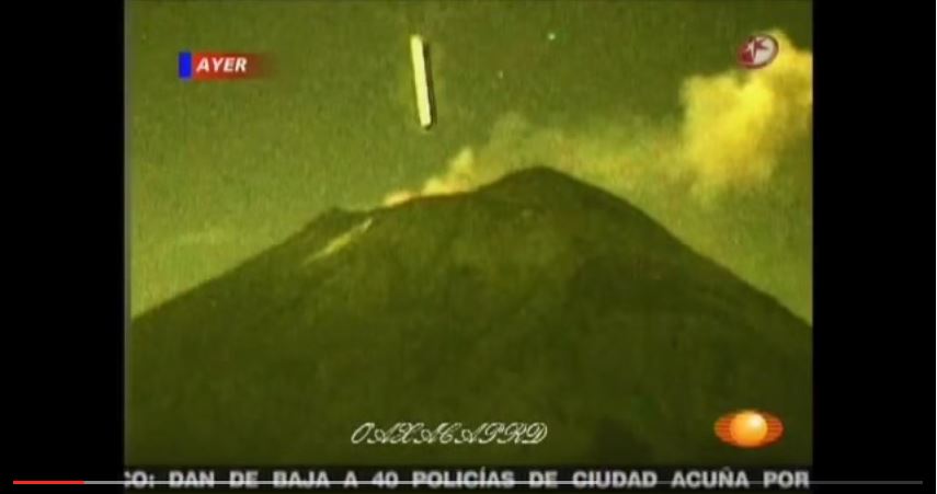 Impresionante OVNI se mete al Volcán Popocatépetl