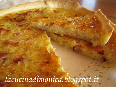 quiche di cipolle, speck e parmigiano 