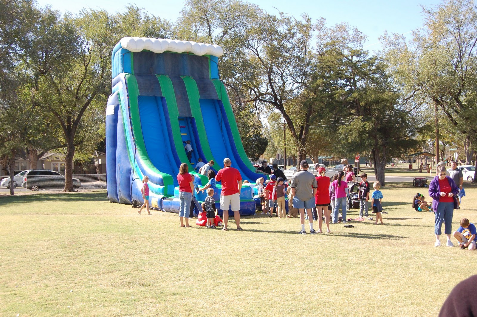 Tech TerraceUNIT News Roscoe Wilson Fall Festival