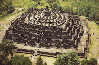 Contoh Akulturasi Kebudayaan Nusantara dan Hindu Buddha