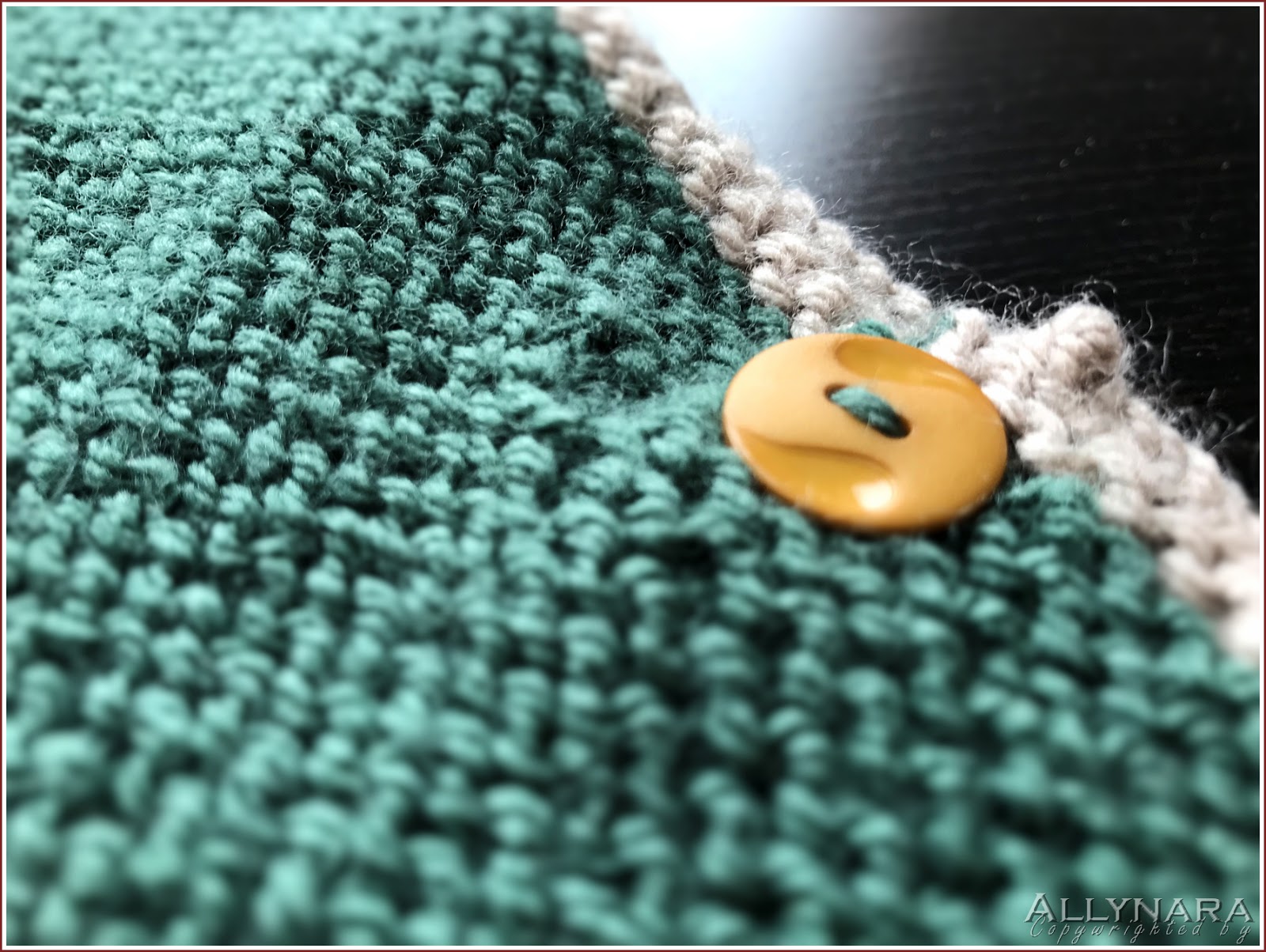 macaroon baby sweater