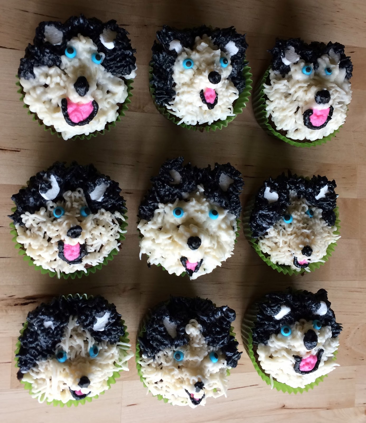 husky cupcakes