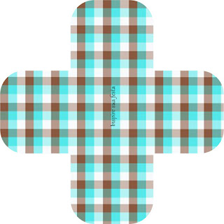 Bear in Brown and Light Blue: Free Printable Invitations, Boxes and Free Party Printables. Open boxes that you can use for chocolates, small cakes or candies.