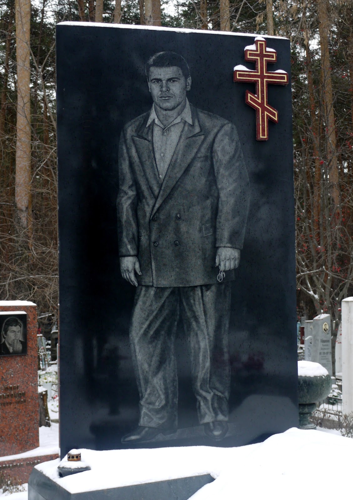 Люберецкое кладбище могилы братков