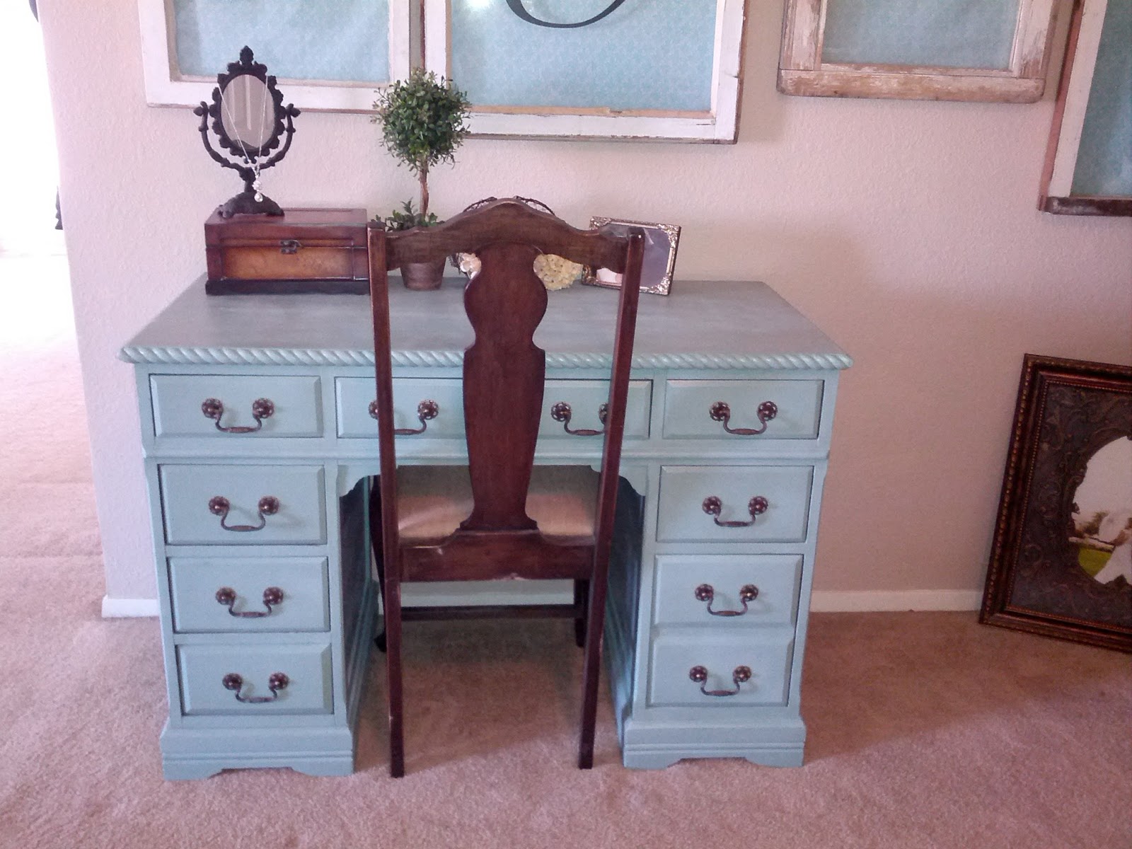 Country Chic: Teal Desk