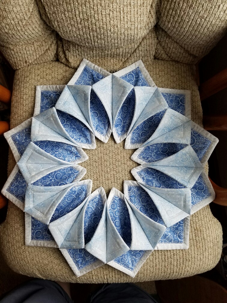 Fold'n Stitch Wreath Shortcut Tutorial