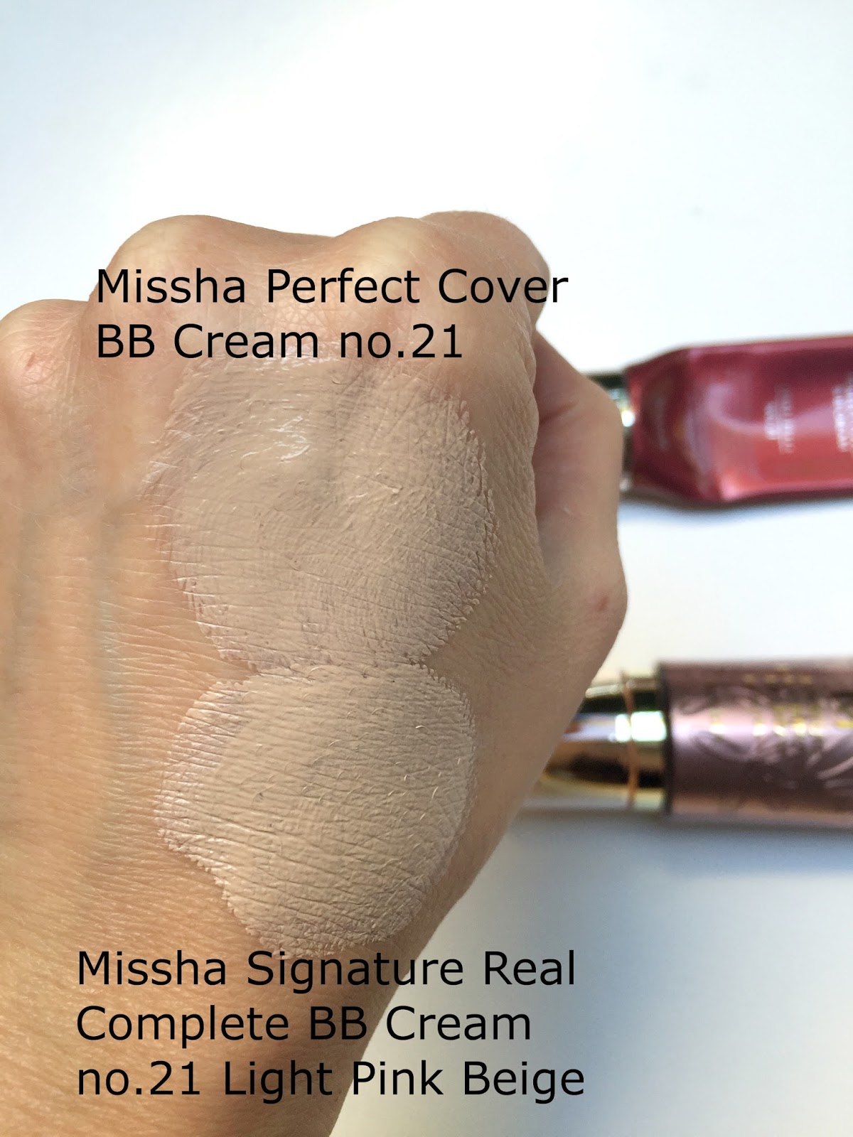 dwa kremy BB Missha porównanie kolorów Perfect Cover BB Cream no.21 i