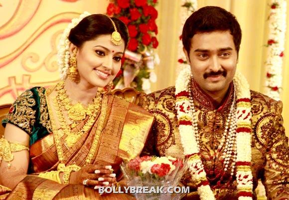 Sneha and Prasanna wedding dress - (7) - Prasanna Sneha Marriage Pics - Wedding Ceremony