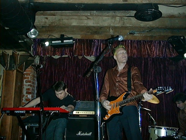 The author (L) and Tyler Bates (R). Widget at The Opium Den, 1999