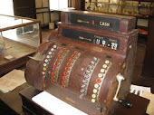 VINTAGE CASH REGISTER