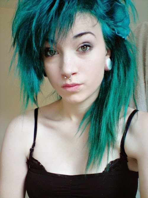 Types of Emo Hairstyles and What Exactly is It? Vacation Hairstyles