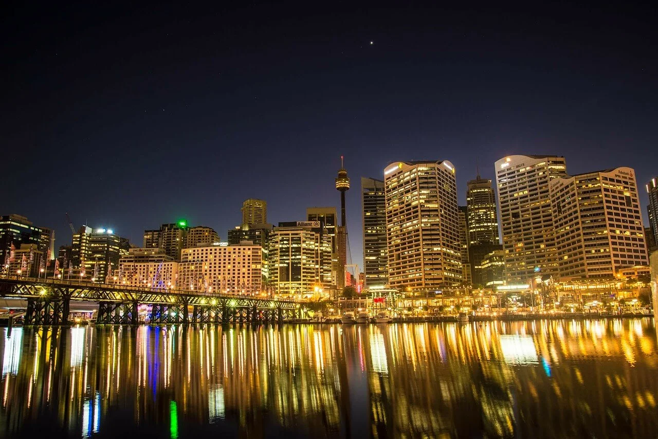 雪梨-雪梨景點-推薦-雪梨必玩景點-雪梨必遊景點-達令港-情人港-夜景-旅遊-自由行-澳洲-Sydney-Tourist-Attraction-Darling-Harbour-night-view-Travel-Australia