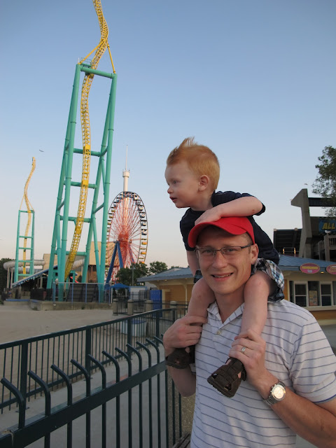 Porter on Daddy's Shoulders at Cedar Point