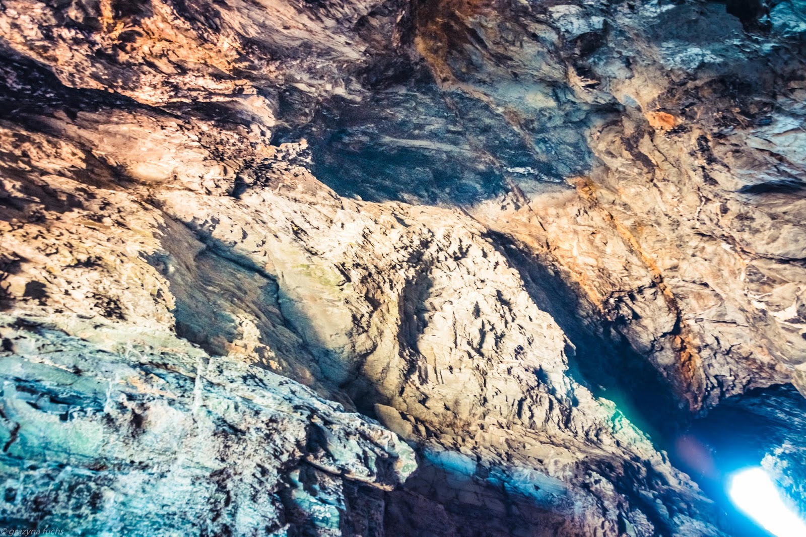 Enjoy your time with beautiful places: Merlin’s Cave