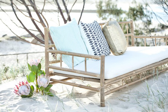 Aneka kreasi sofa unik dari barang bekas