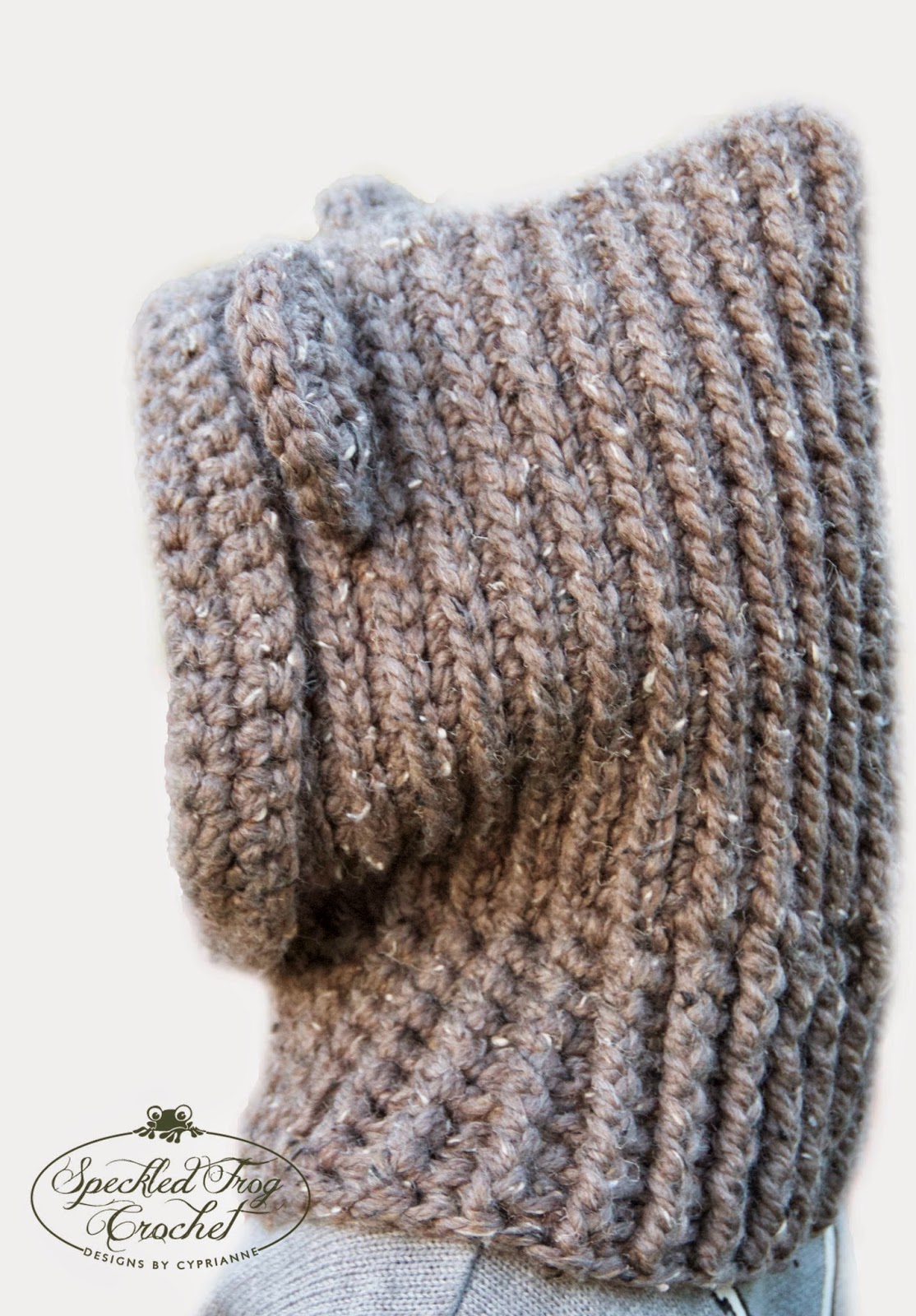 Free Crochet Hooded Bear Cowl Pattern - Pretty Darn Adorable