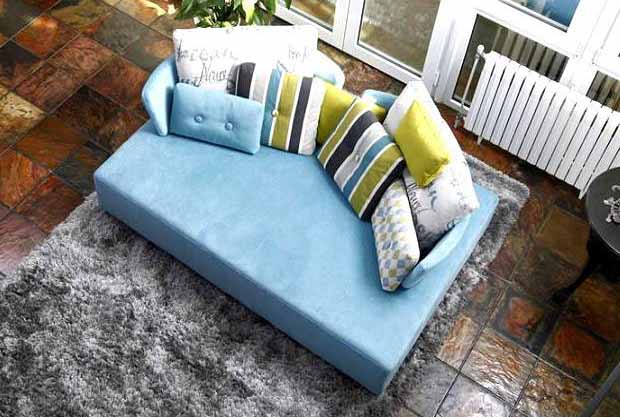 Chaise Sofa Furnitur Ruang Tamu WarnaWarni Desain Rumah