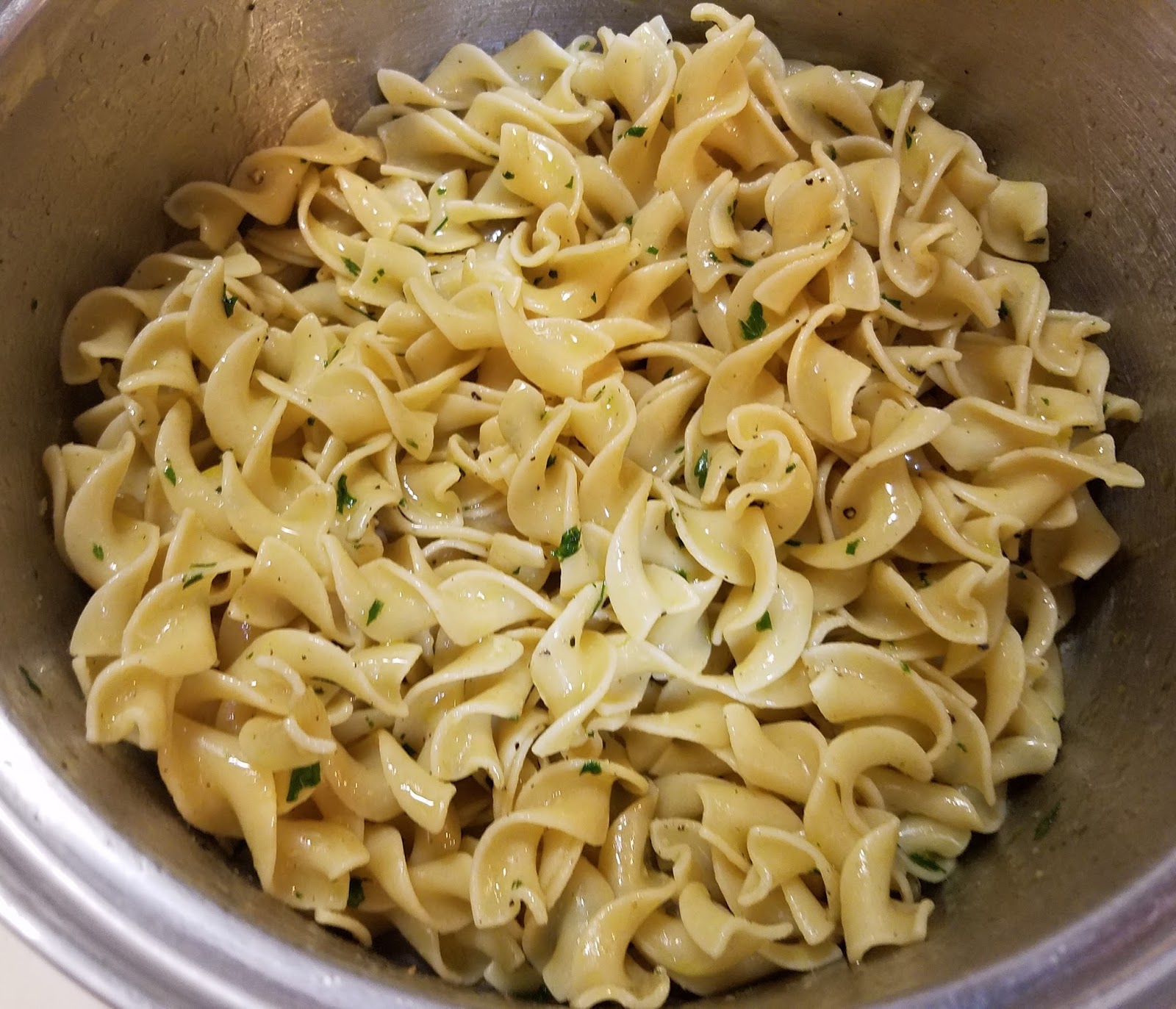 KILLER HOBBIES Boursin Chicken and Peas with Parsley Noodles
