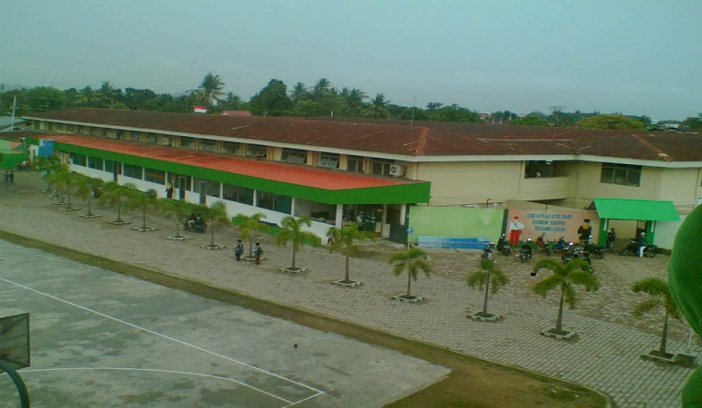 Gedung STIA Adabiah Padang.