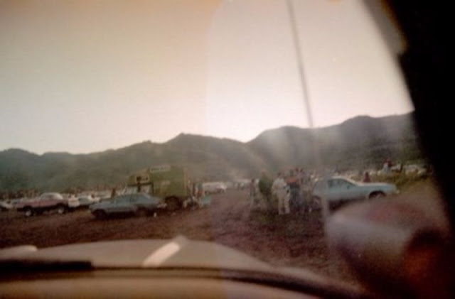 On Tours With the Grateful Dead: 25 Candid Snaps of Deadheads From ...