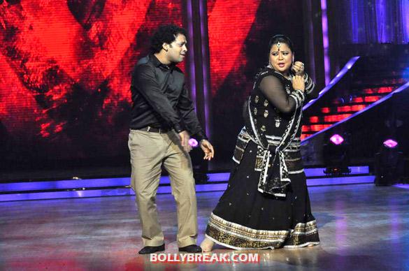 Bharti Jhalak Dikhhla Jaa 5 - (3) - Salman & Katrina on the sets of 'Jhalak Dikhhla Jaa 5'