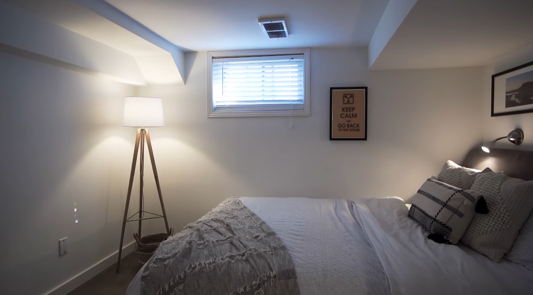 21 Photos vs. 311 Victoria Park Ave, Toronto Interior Design Home Tour