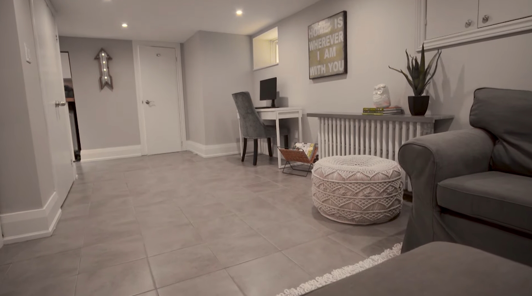 22 Interior Design Photos vs. 29 Springdale Blvd, Toronto Luxury Home Tour