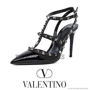 Princess Medeleine Style Valentino Rockstud Shoes 