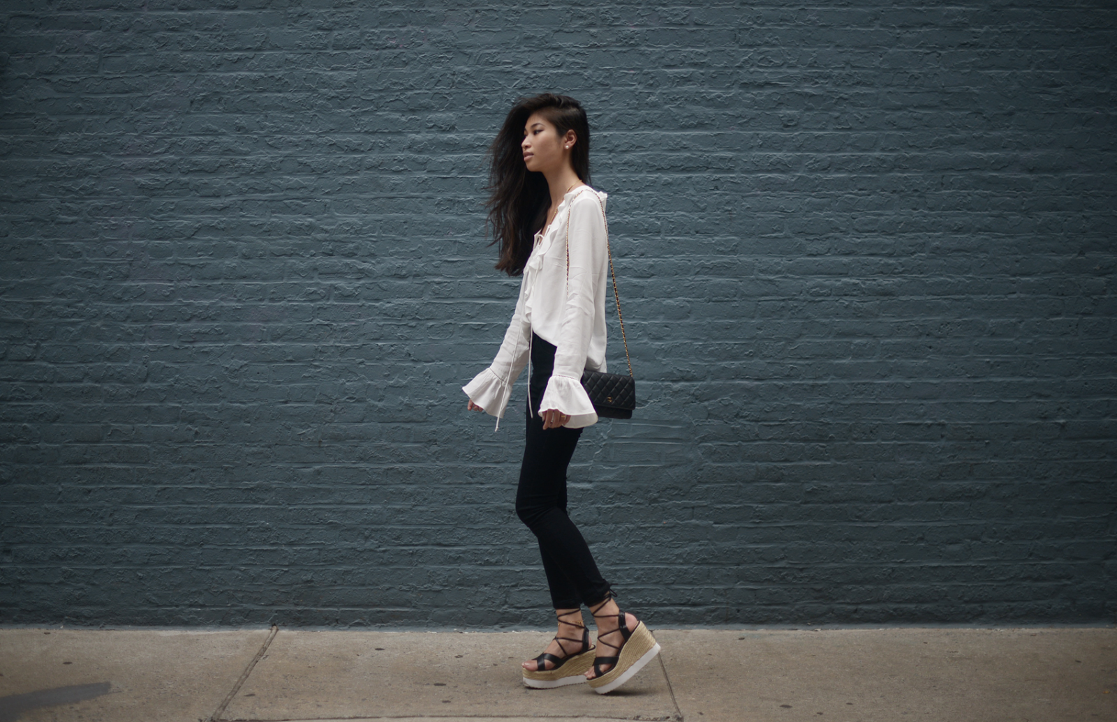 Forever21 FOREVERVANNY Laced Up Top