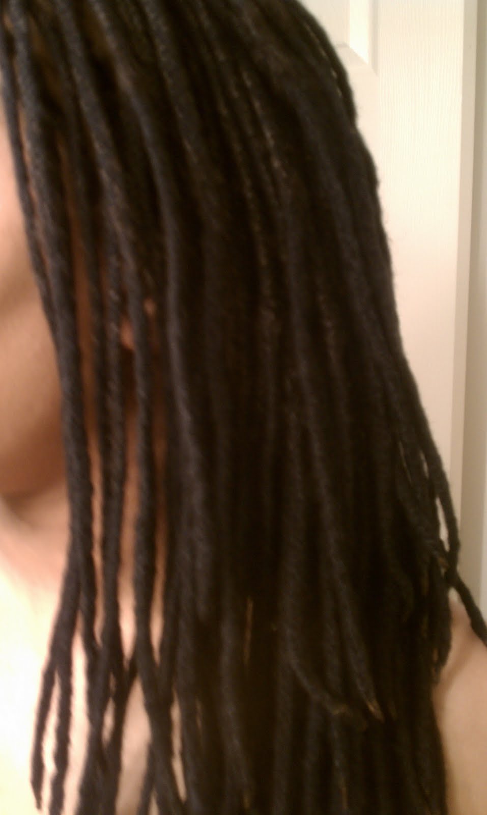 8920™ A Story of Prorective Styling Yarn Braids/ Genie Locs
