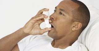 L'asthme, causes, symptômes et traitement