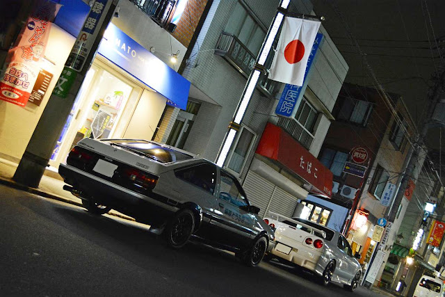 Toyota Sprinter Trueno AE86, Nissan Skyline GT-R R34, kultowe auta, samochody z duszą