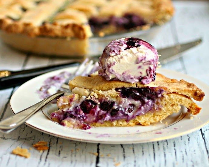 Blueberry Pie with Lemon and Thyme