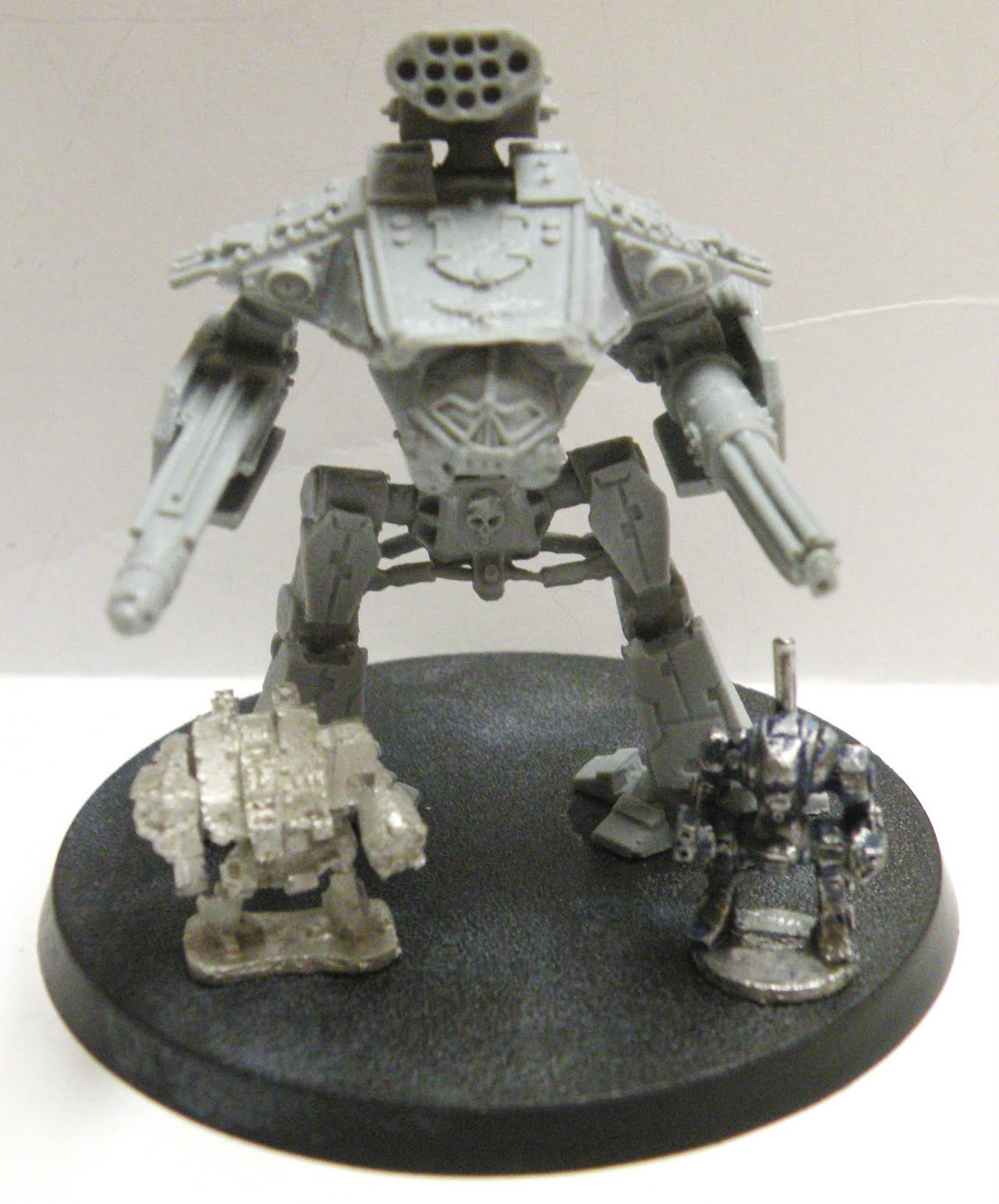 дредноут размеры. Warhammer 40000 дредноут примарис. дредноут размеры. Primaris redemptor dreadnought. Leviathan dreadnought size.