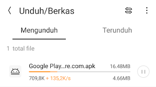 Proses unduh play store
