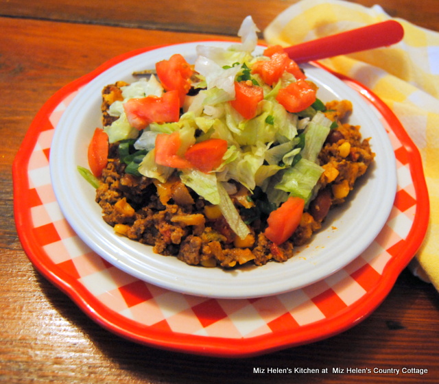 Slow Cooker Tamale Pie at Miz Helen's Country Cottage