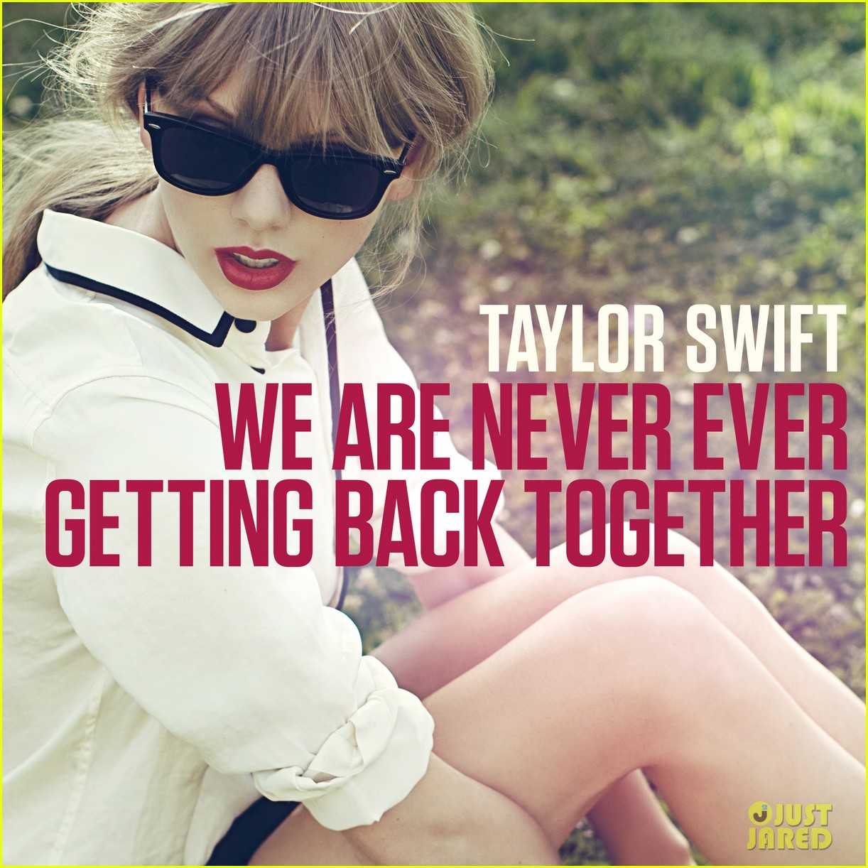 http://3.bp.blogspot.com/-RWVcJVoFpA4/UDLP3T_2uSI/AAAAAAAAEJQ/DI-3fgHx720/s1600/taylor-swift-red-cover-art-announcement-02.jpg