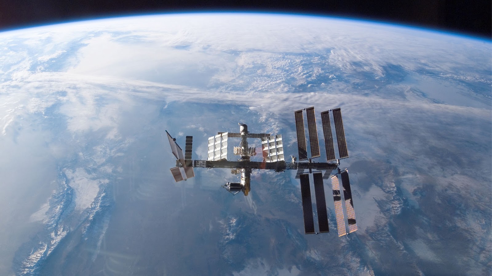 International Space Station HD wallpapers 1080p1600 x 900