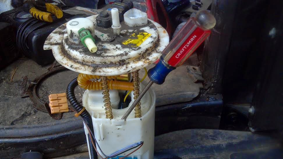 FH Auto Repair How To Replace Hyundai Sonata Fuel Pump Replacement